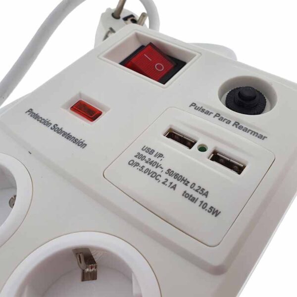 Regleta de enchufe 8x16A protec. sobretensión + 2 USB 2,1A