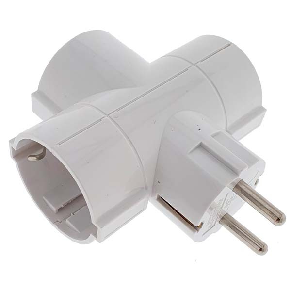 Adaptador triple 16A