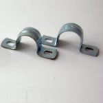 Abrazadera metálica puente metal