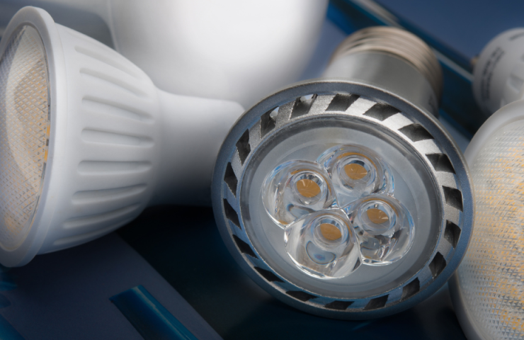 bricoled(1340 × 600 px)LED